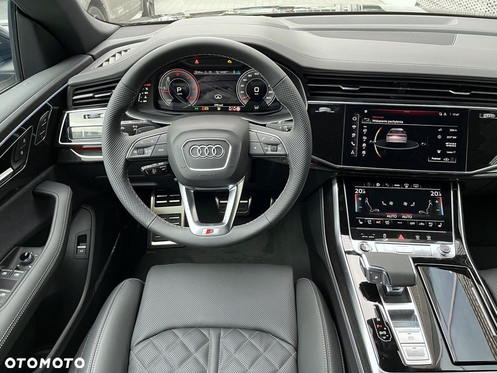 Audi Q8 - 14