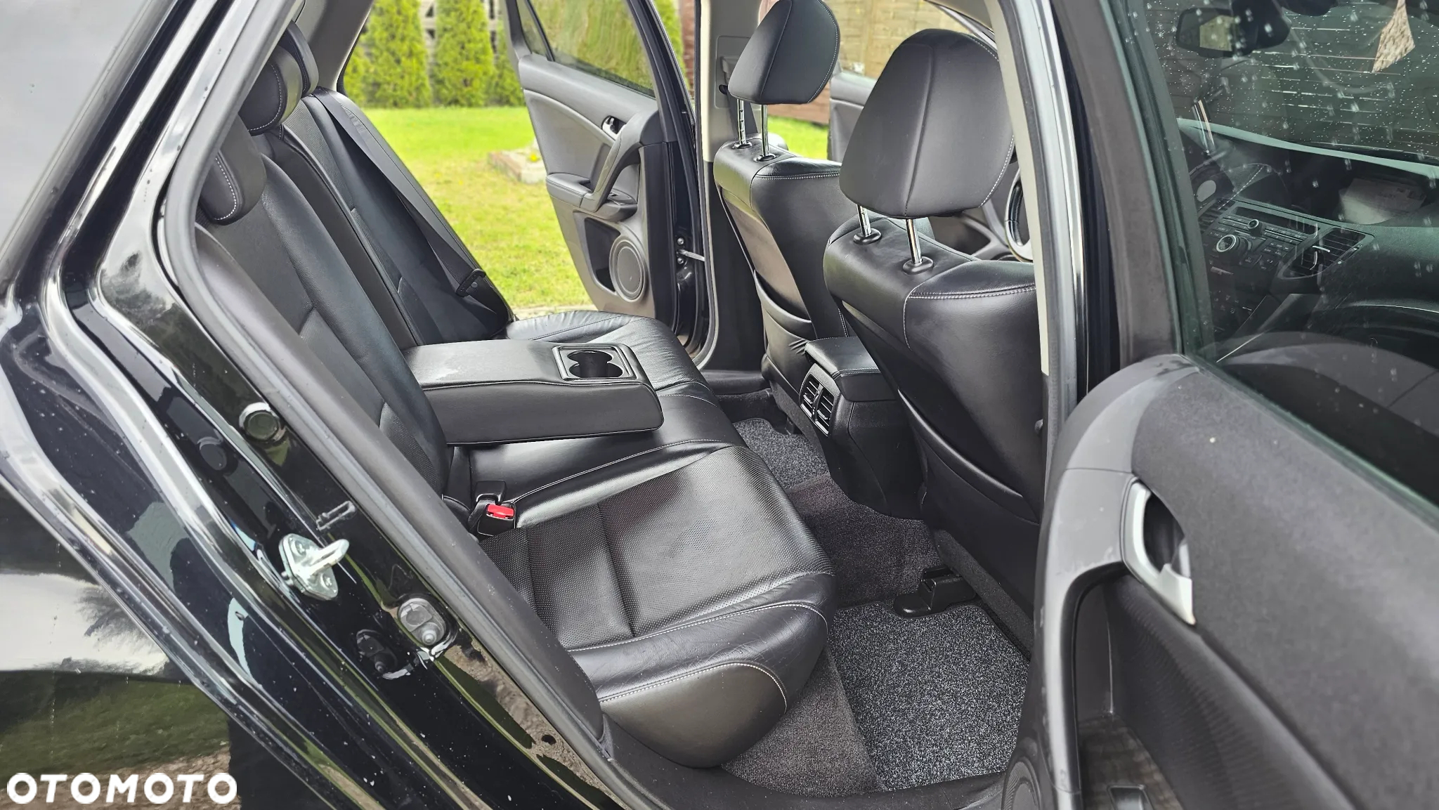 Honda Accord 2.0 Executive Nav - 10