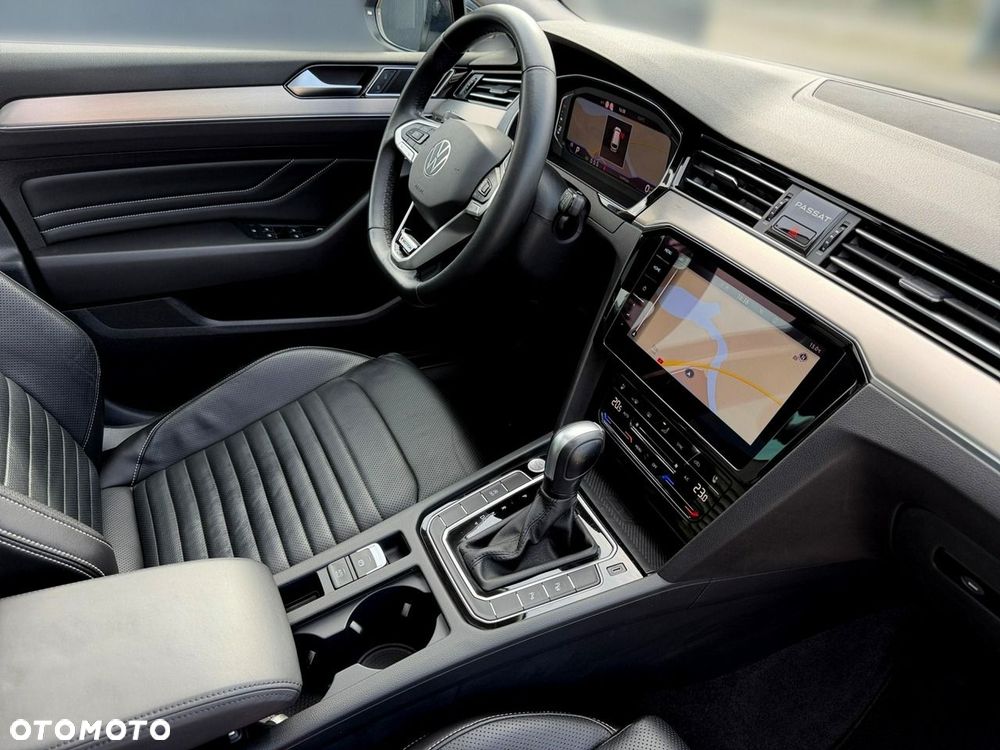 Volkswagen Passat - 23
