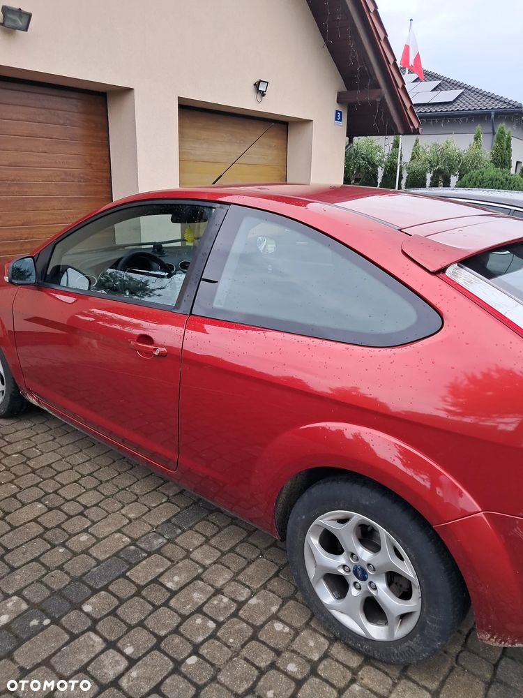 Ford Focus ver-1-6-comfort - 8