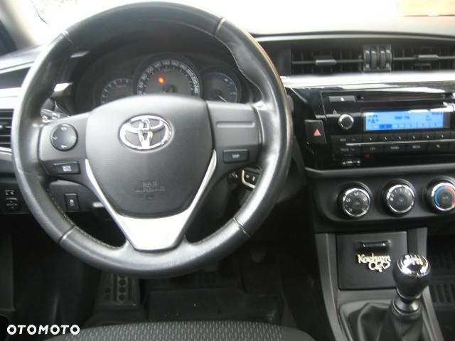 Toyota Corolla 1.6 Active EU6 - 14