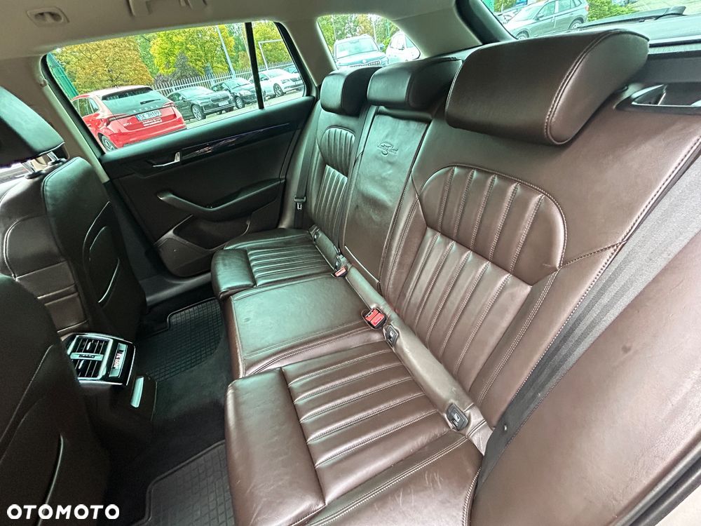 Skoda Superb 2.0 TDI L&K DSG - 11