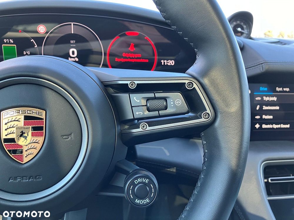 Porsche Taycan - 29