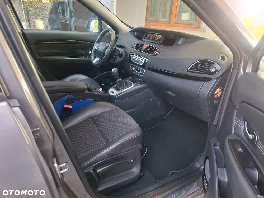 Renault Scenic 1.9 dCi Bose Edition - 17