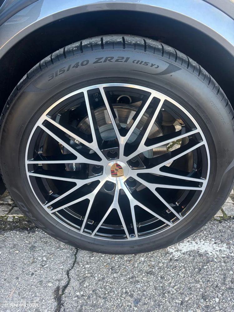 Porsche Cayenne E-Hybrid - 12