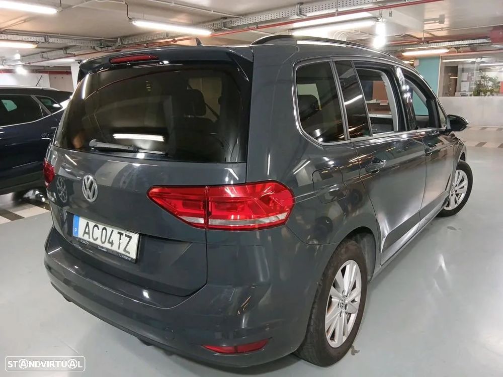 VW Touran 2.0 TDI Confortline DSG - 3