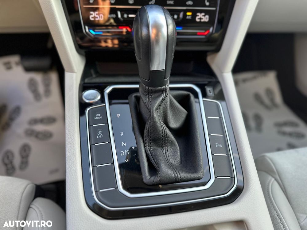 Volkswagen Passat 2.0 TSI OPF DSG 4Motion Elegance - 35