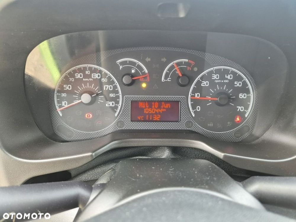 Fiat Qubo - 22