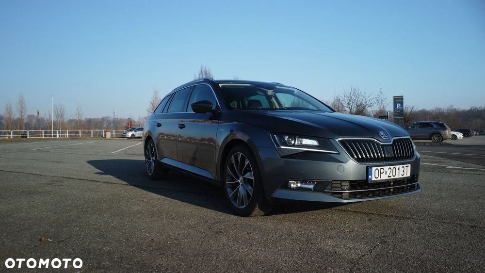 Skoda Superb 2.0 TDI SCR 4x4 L&K DSG - 11