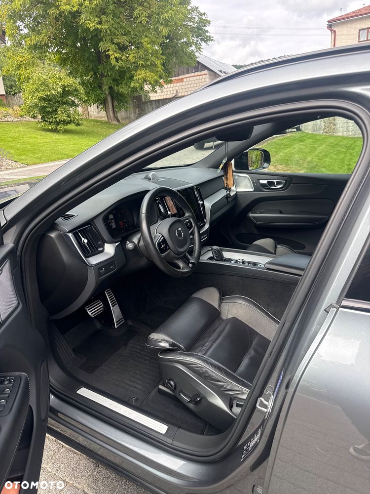 Volvo XC 60 B5 D AWD R-Design - 7