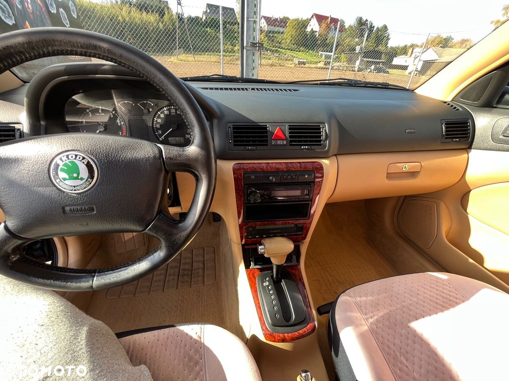 Skoda Octavia 1.8T L&K - 10