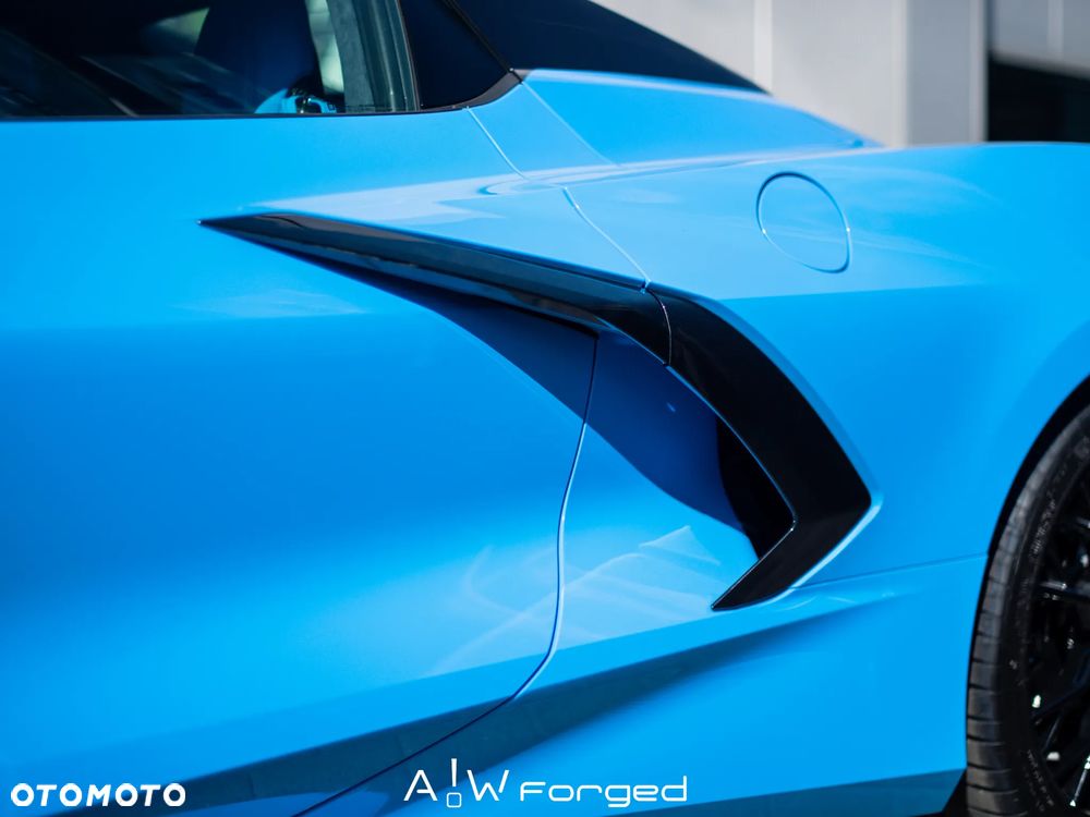 Chevrolet Corvette - 18