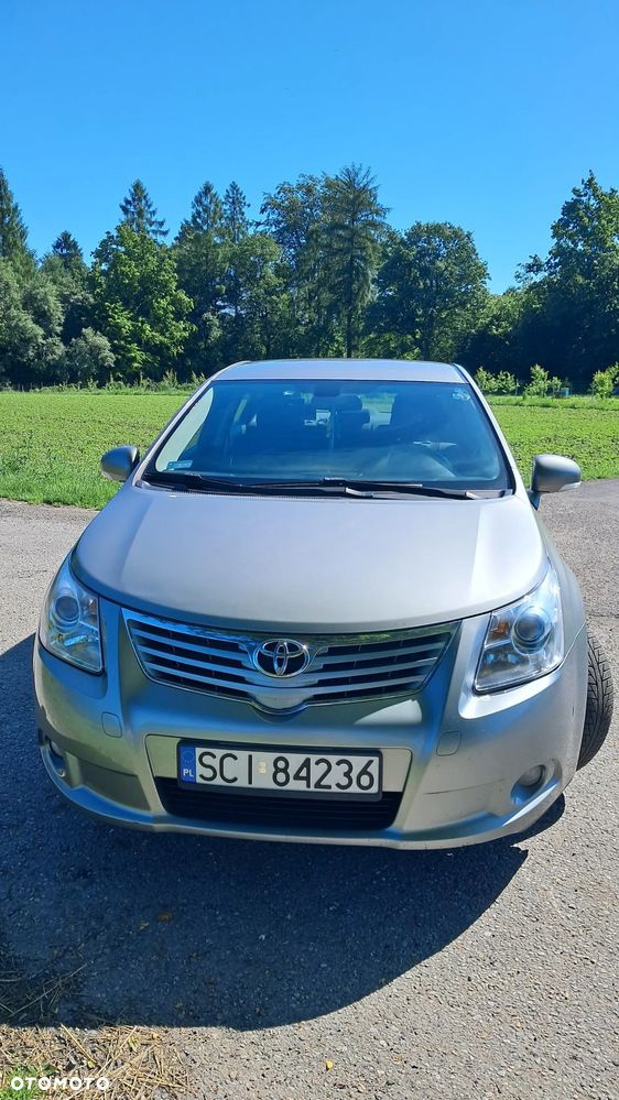 Toyota Avensis 1.8 Comfort - 8