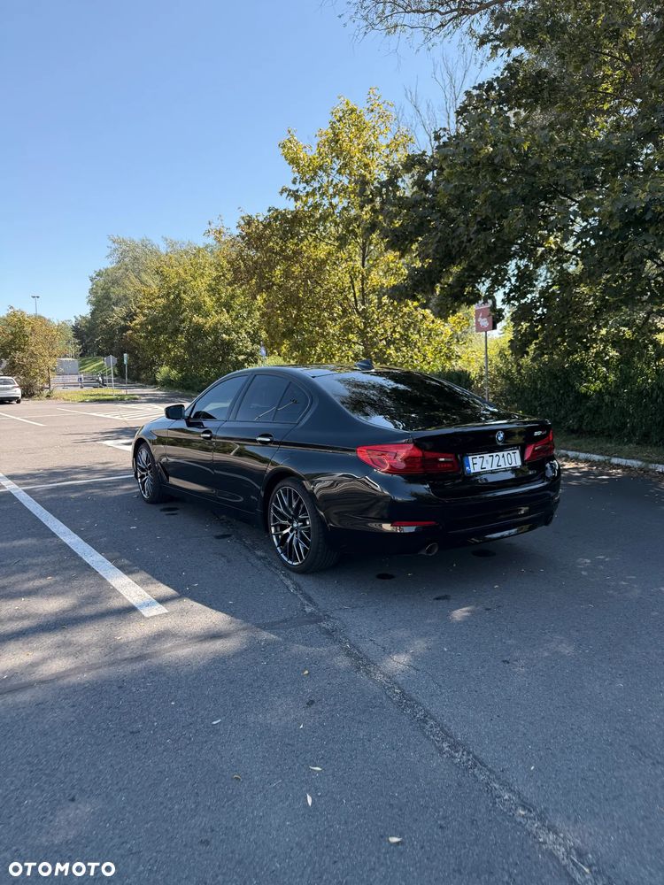 BMW Seria 5 525d Sport Line sport - 13