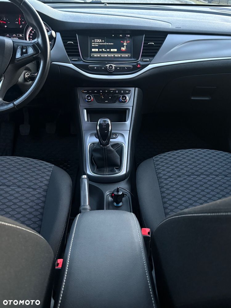 Opel Astra 1.0 T Enjoy S&S - 24