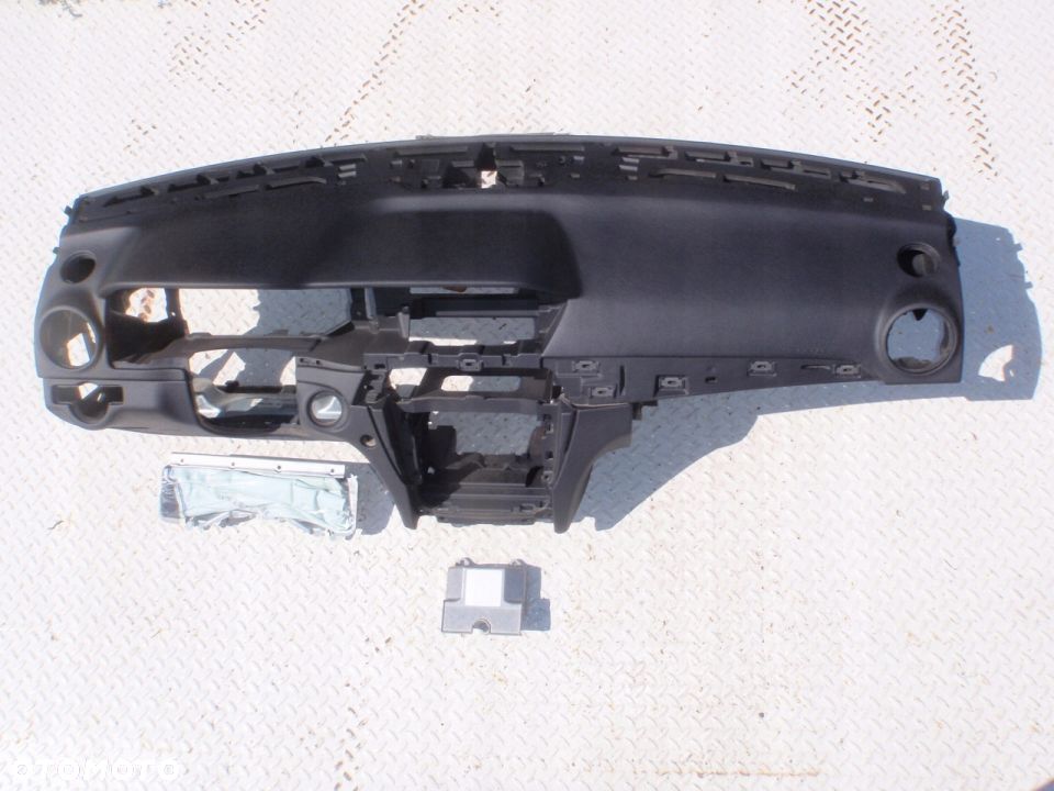 MERCEDES W204 LIFT C DESKA KONSOLA KOKPIT AIRBAG - 2