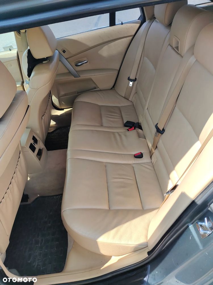 BMW Seria 5 - 11