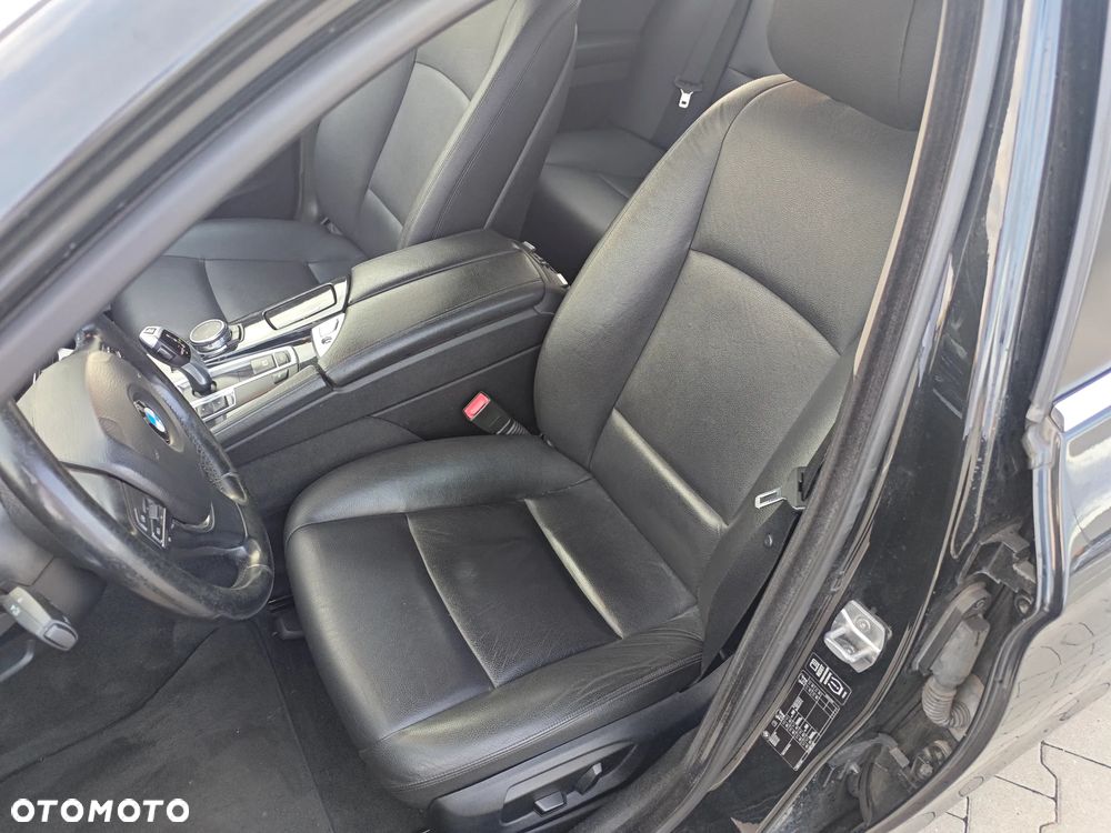 BMW Seria 5 - 16