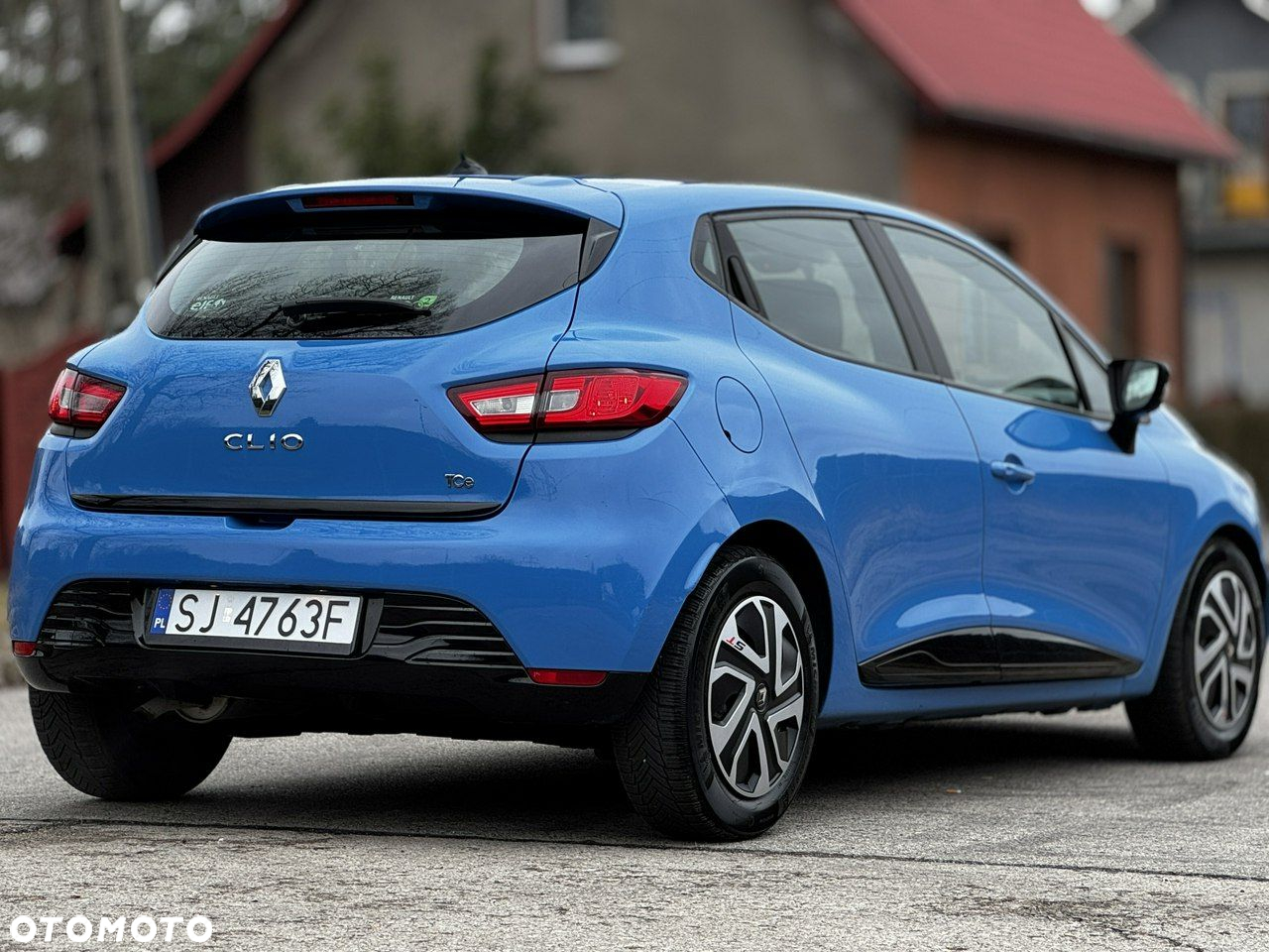 Renault Clio TCe 90 Luxe - 4