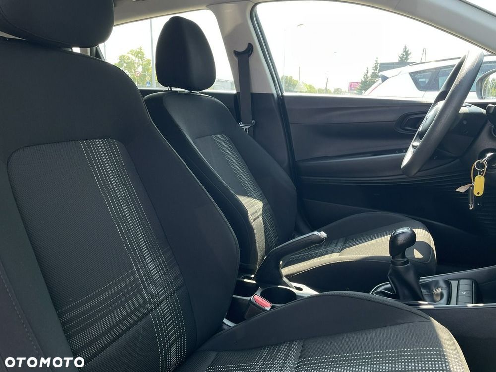 Hyundai i20 - 20
