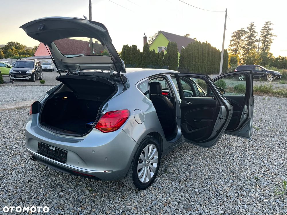 Opel Astra 1.4 Turbo Innovation - 19
