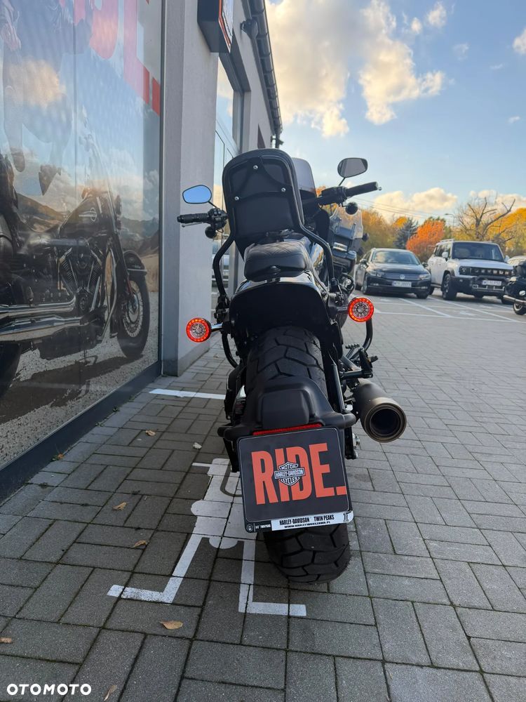 Harley-Davidson Softail Fat Bob - 20