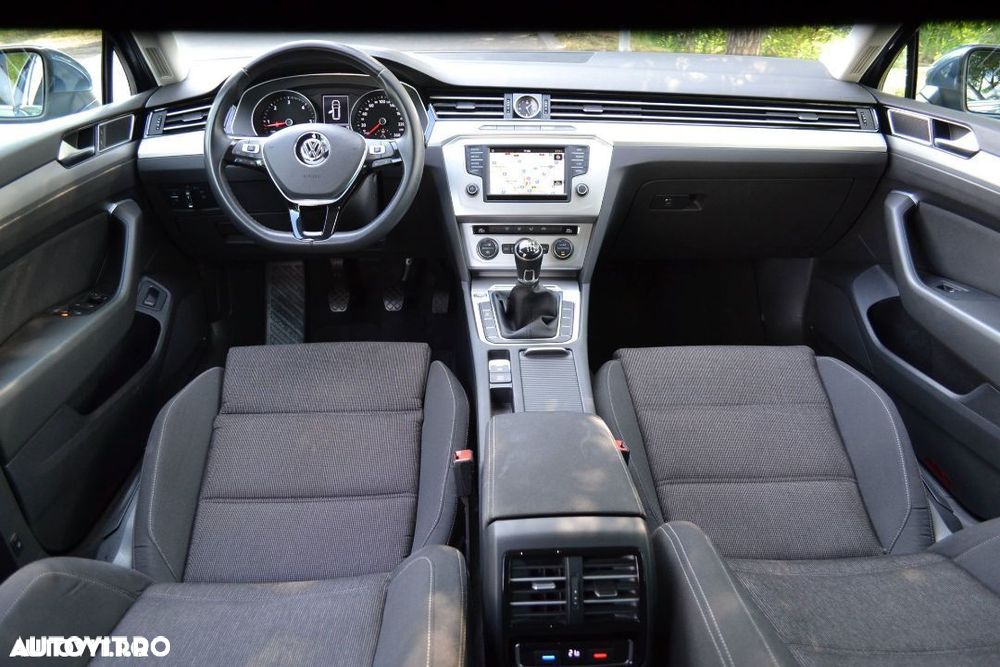 Volkswagen Passat 1.6 TDI (BlueMotion Technology) Comfortline - 4