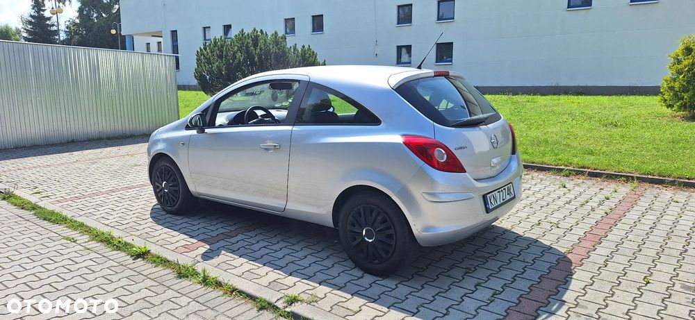 Opel Corsa 1.2 16V Enjoy - 4