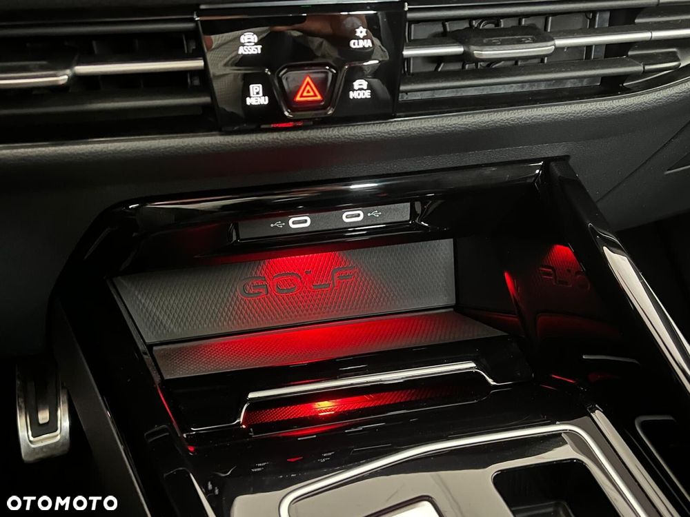 Volkswagen Golf 2.0 TSI OPF DSG GTI - 32