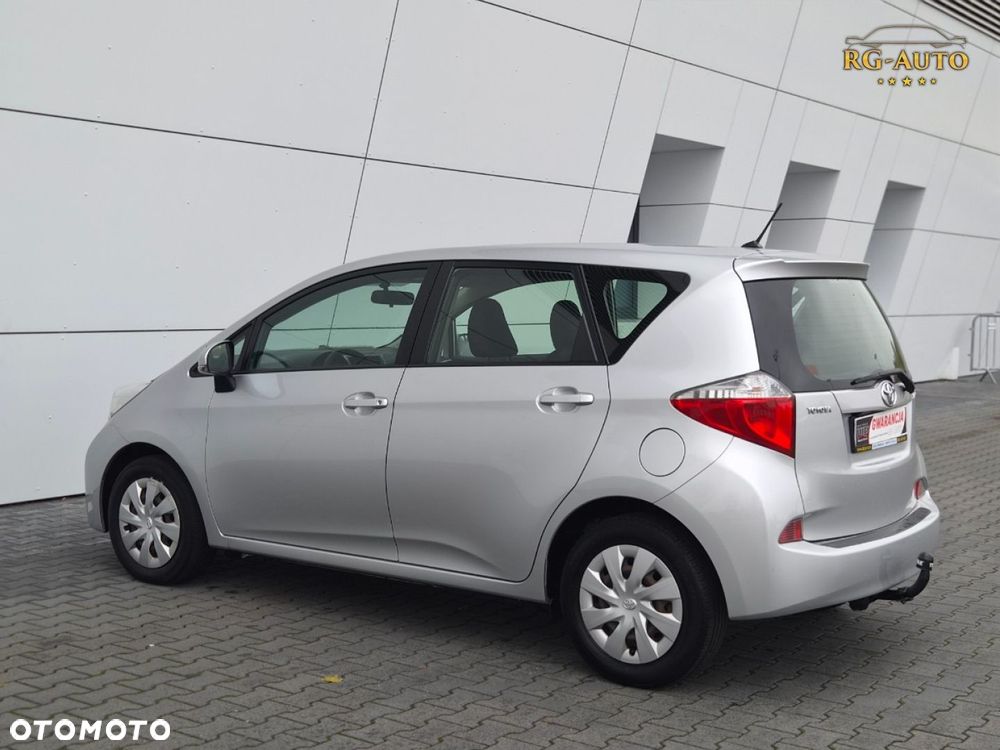 Toyota Verso S - 10