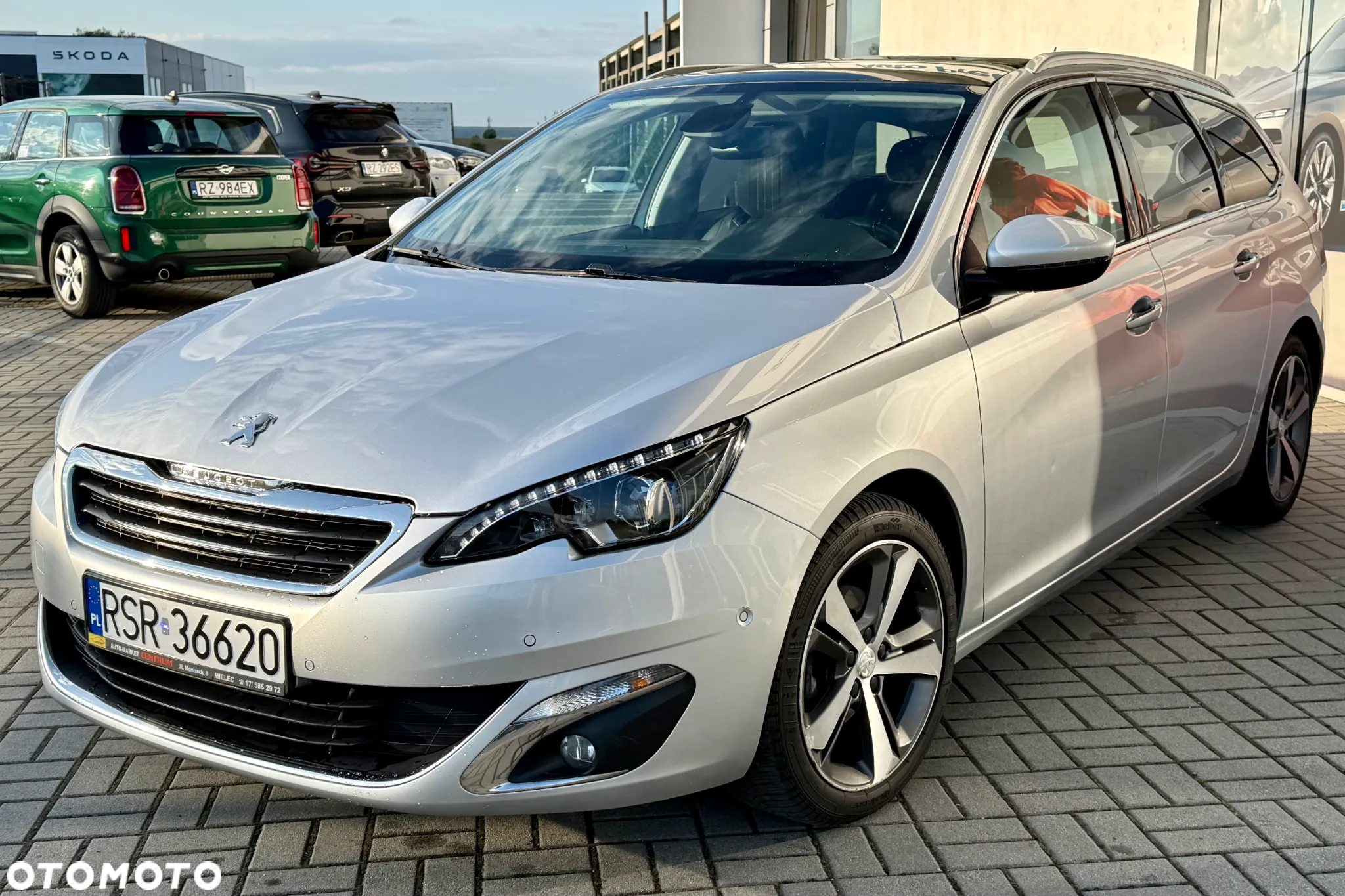 Peugeot 308 1.2 PureTech GPF Allure Pack S&S - 2