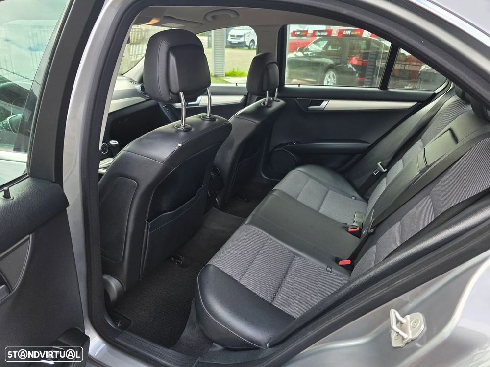 Mercedes-Benz C 220 - 21