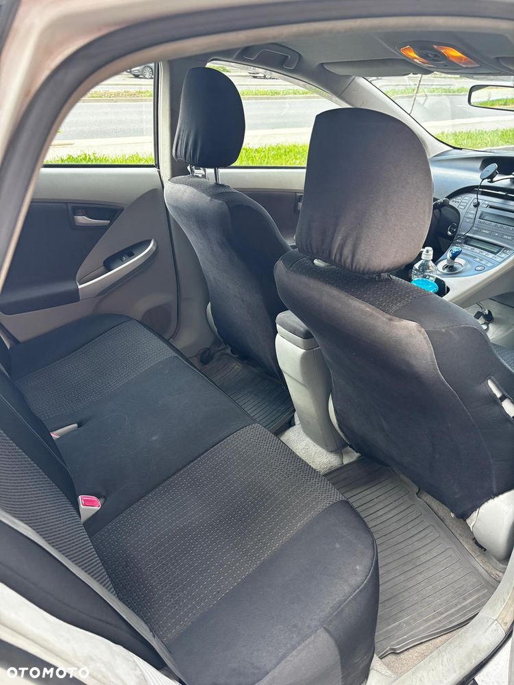 Toyota Prius - 8