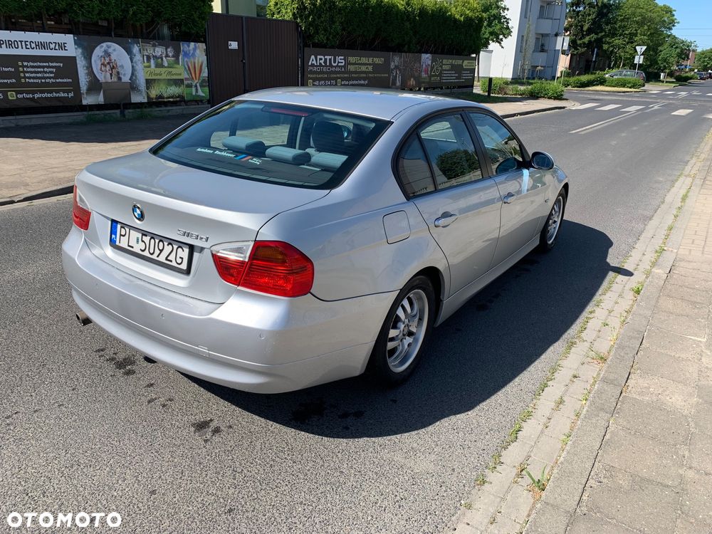 BMW Seria 3 318d - 3
