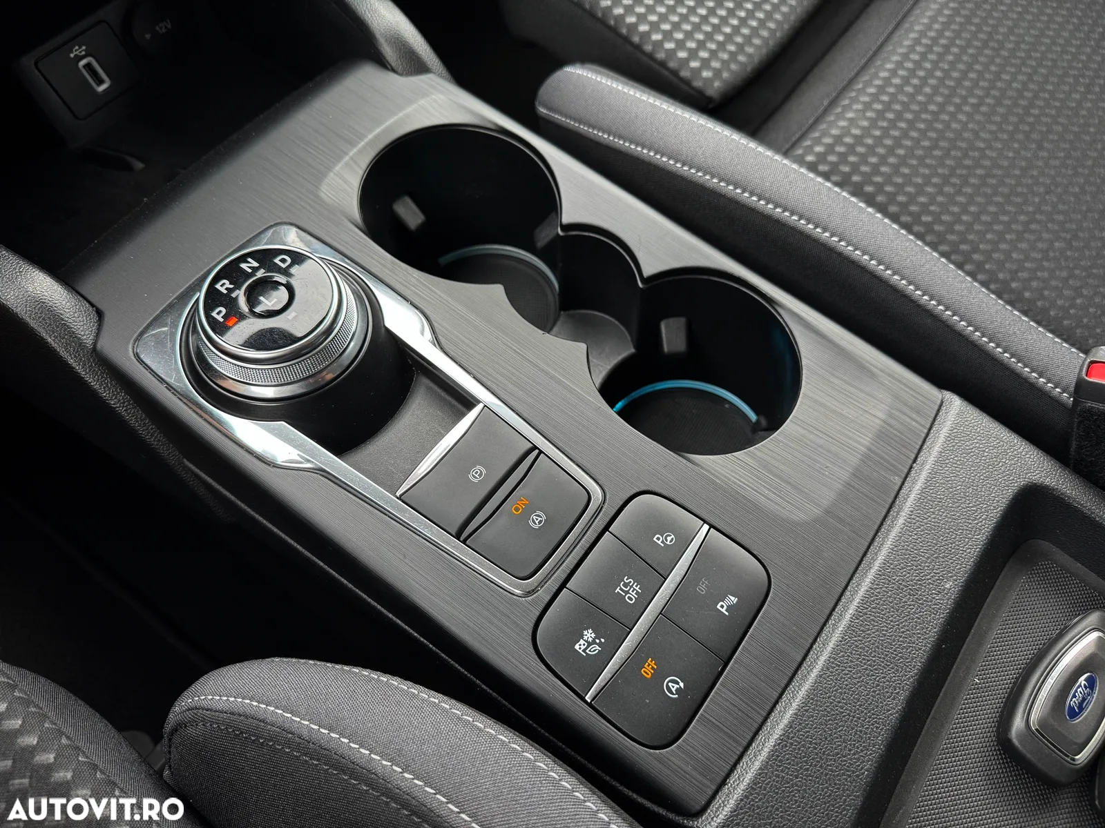 Ford Focus 2.0 EcoBlue Start-Stopp-System Aut. TITANIUM - 14