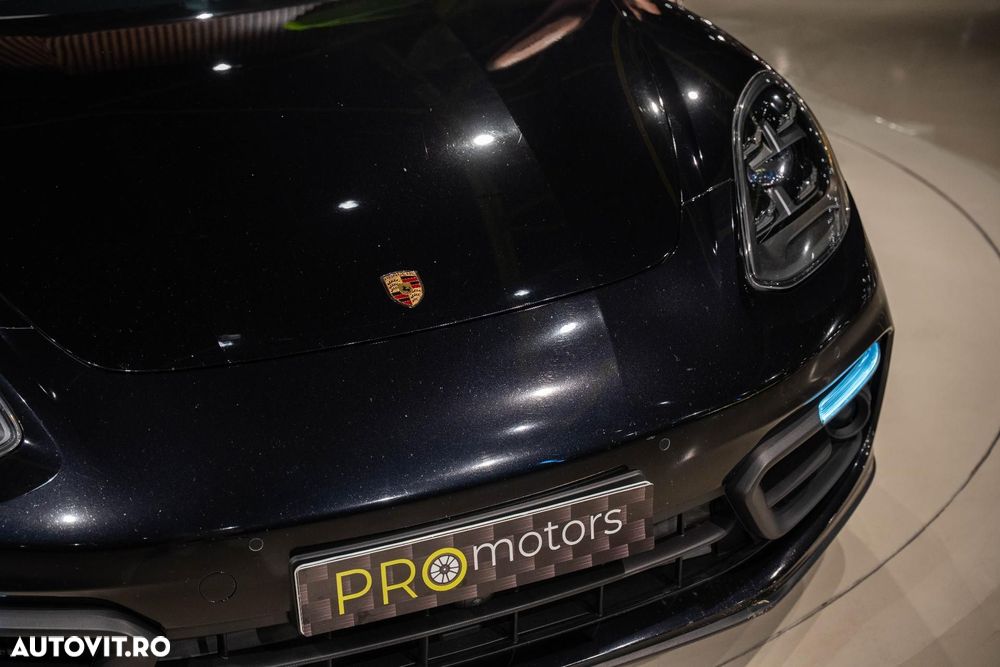 Porsche Panamera - 8