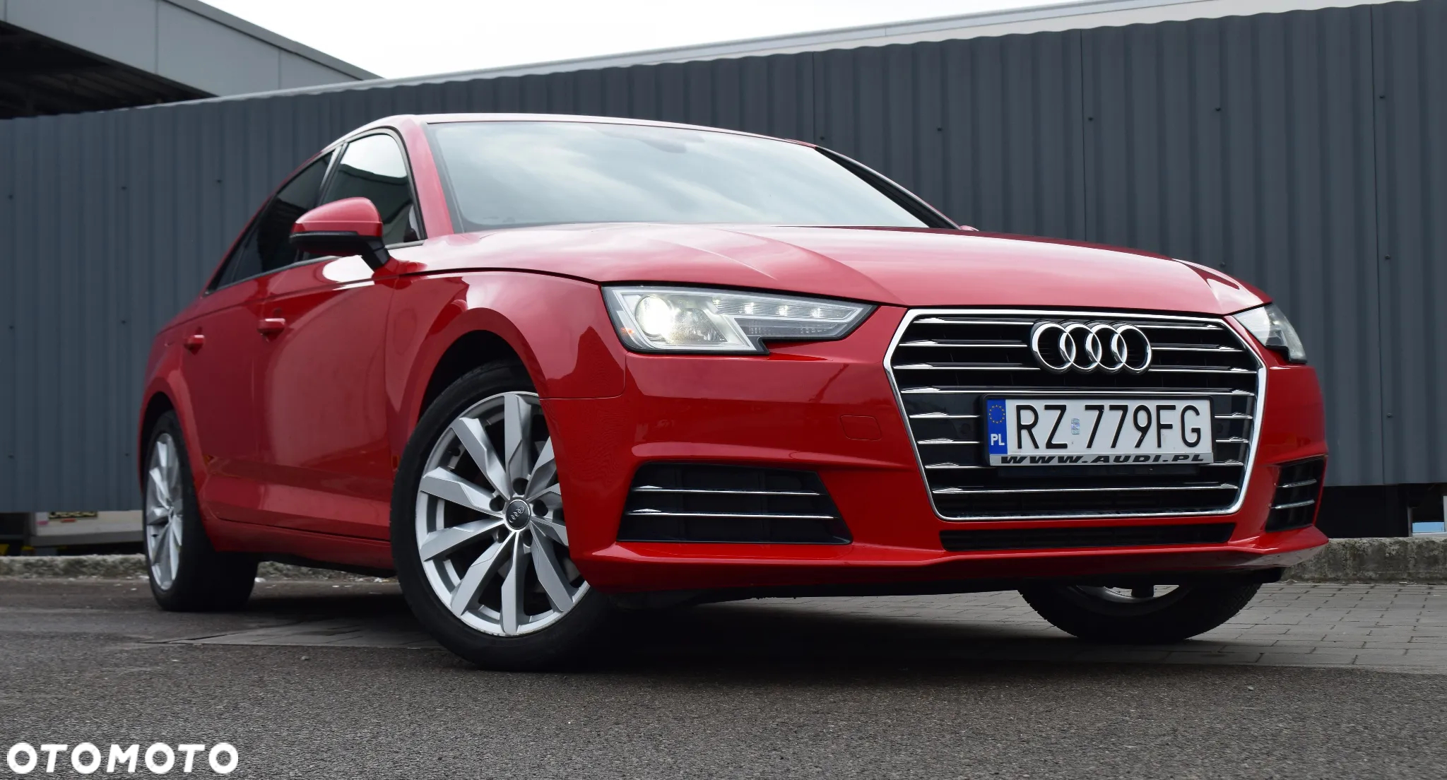 Audi A4 2.0 TFSI ultra S tronic - 4