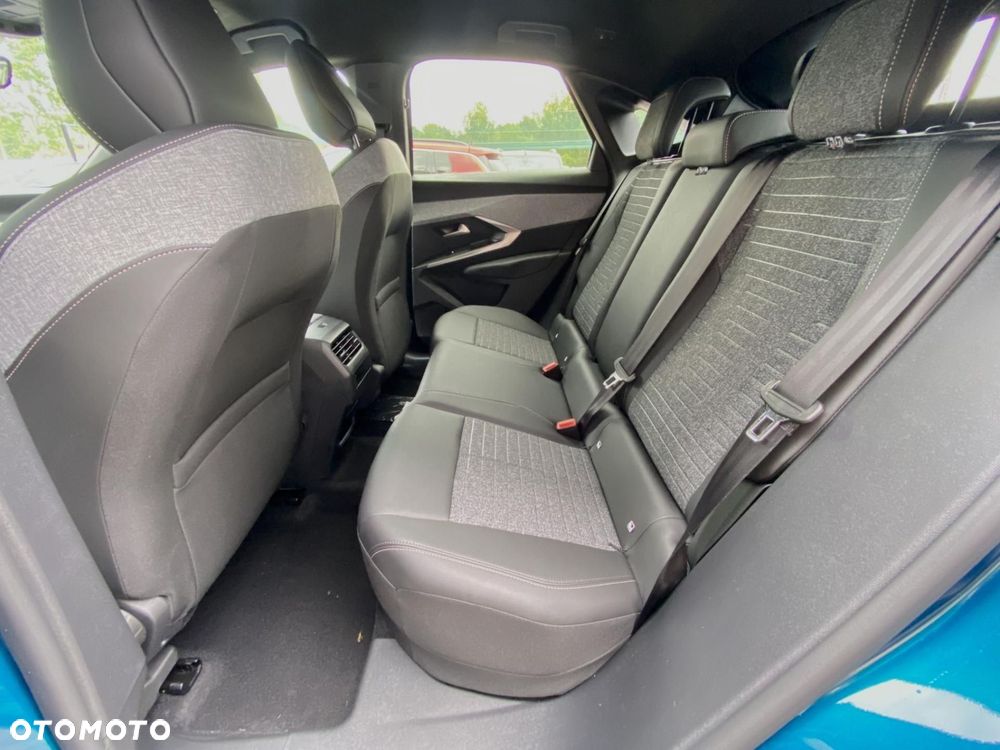 Peugeot 3008 1.2 PureTech mHEV Allure e-DCS6 - 27