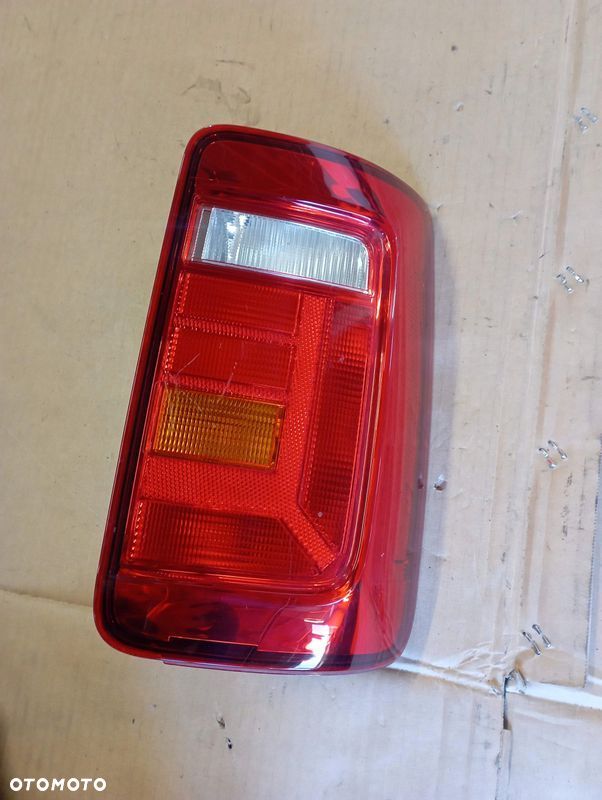 VW CADDY III 3 2K LAMPA PRAWA TYŁ TYLNA EUROPA 2K1945096P - 1