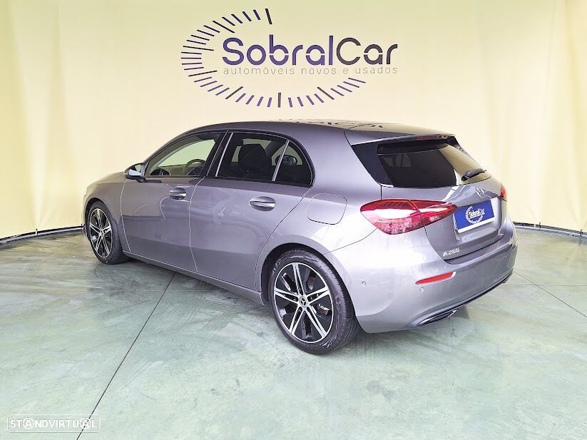 Mercedes-Benz A 200 Style Aut. - 4