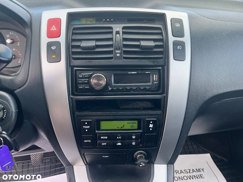 Hyundai Tucson 2.0 CRDi 2WD GLS - 11