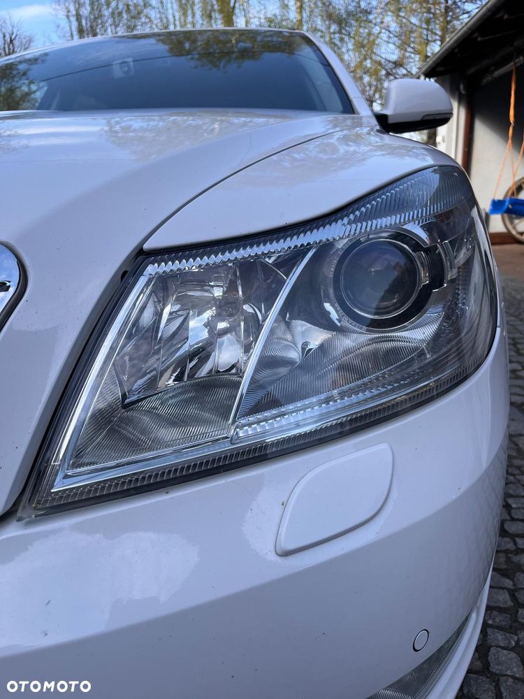 Skoda Octavia 2.0 TDI DPF Elegance - 7