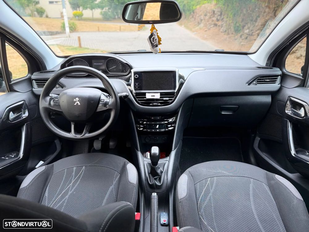 Peugeot 208 82 VTI Active - 12