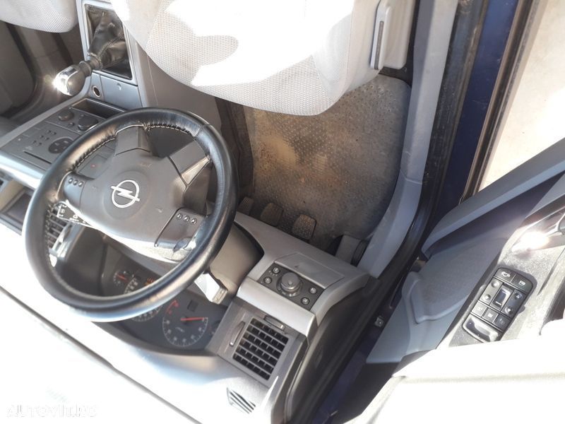 Dezmembrez Opel Vectra C 1.8 16V euro 4 - 2