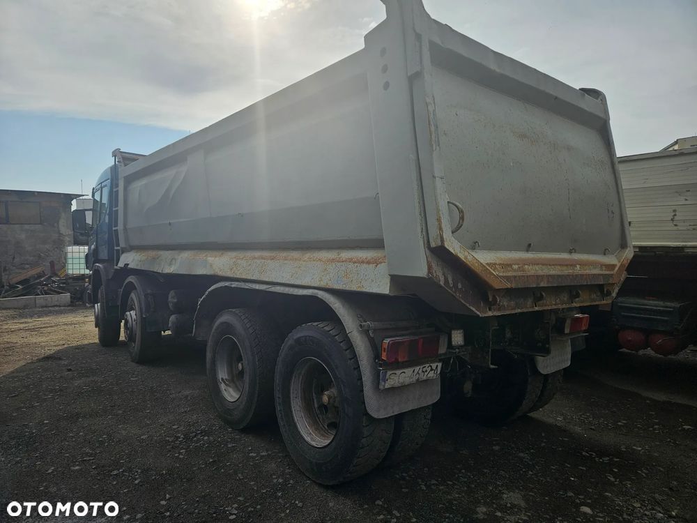 Scania 124c 470 8x4 - 11