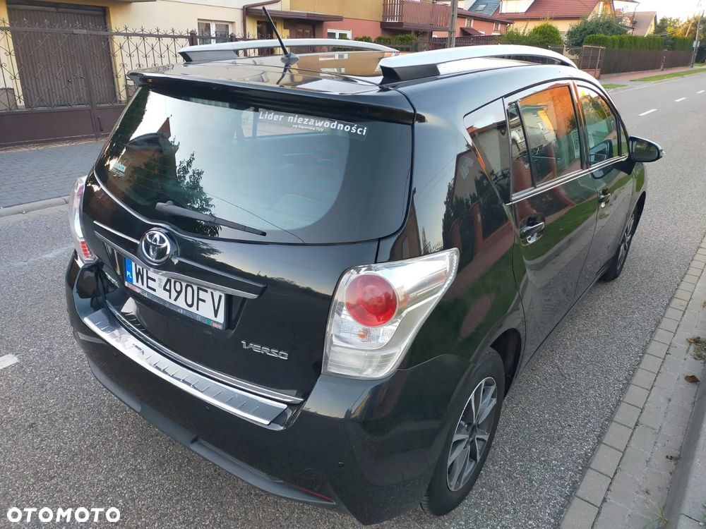 Toyota Verso 1.8 Premium 7os - 3