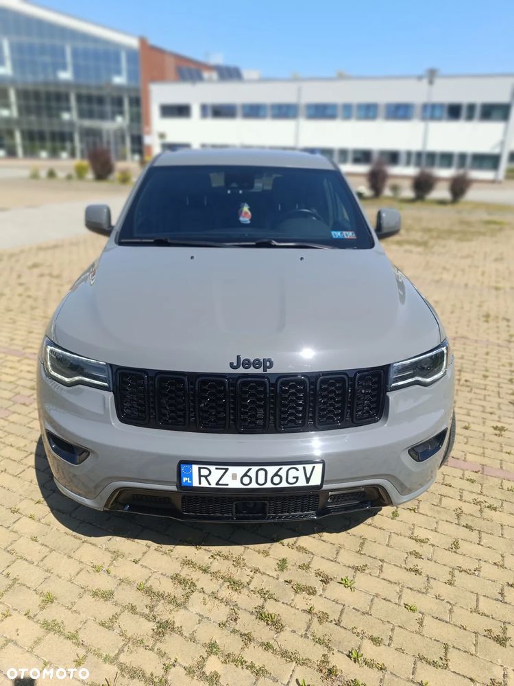 Jeep Grand Cherokee - 2