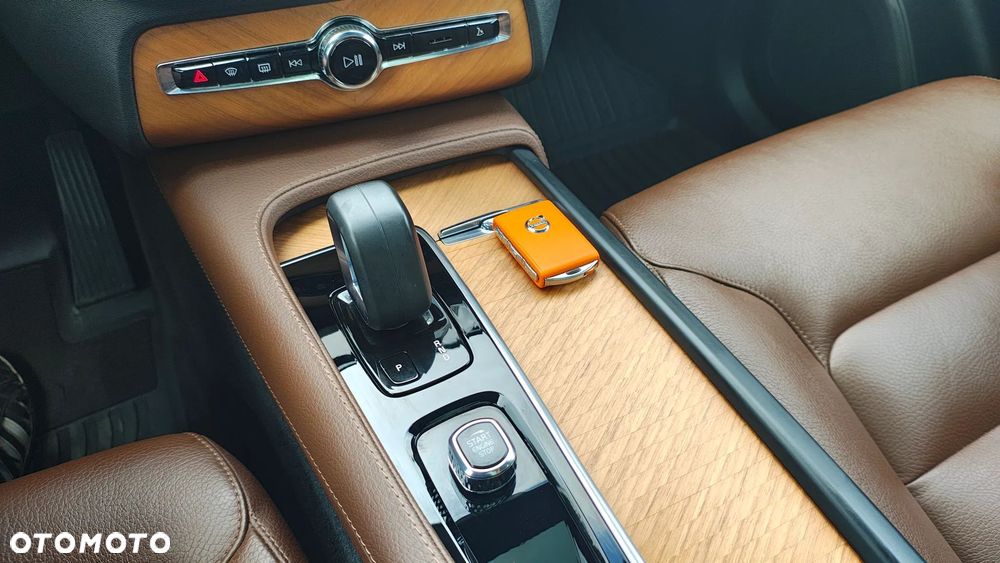 Volvo XC 90 - 28