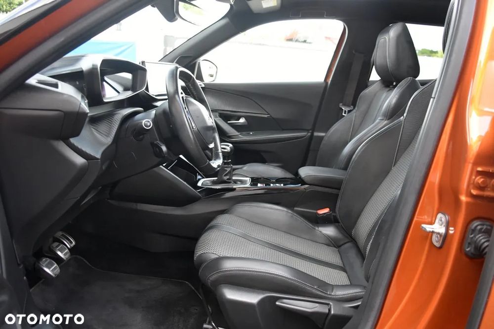 Peugeot 2008 1.2 PureTech GT Line S&S - 18