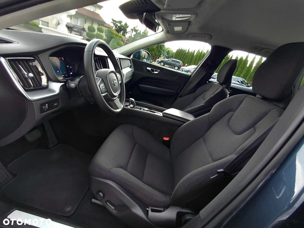 Volvo XC 60 B4 D AWD Geartronic Momentum - 19